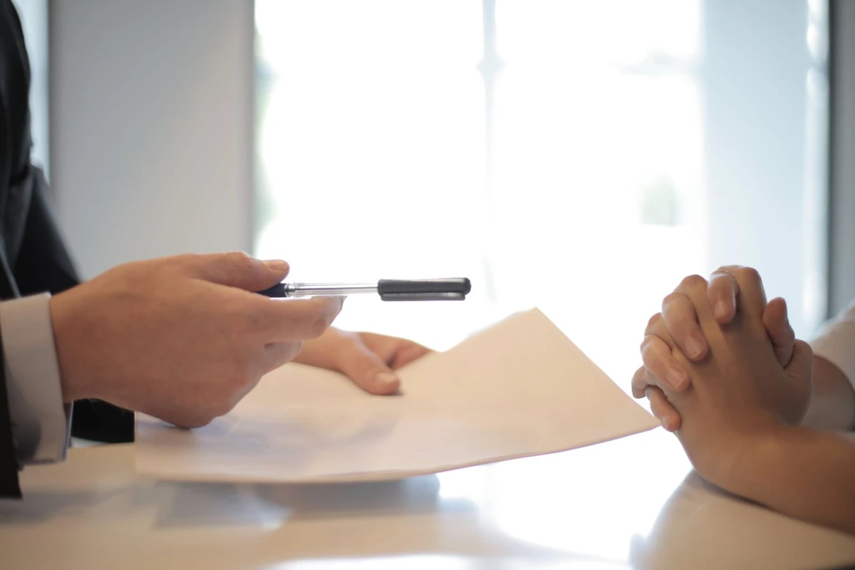 Remise d'une convention de compte courant d'associé à signer entre un dirigeant et sa société luxembourgeoise